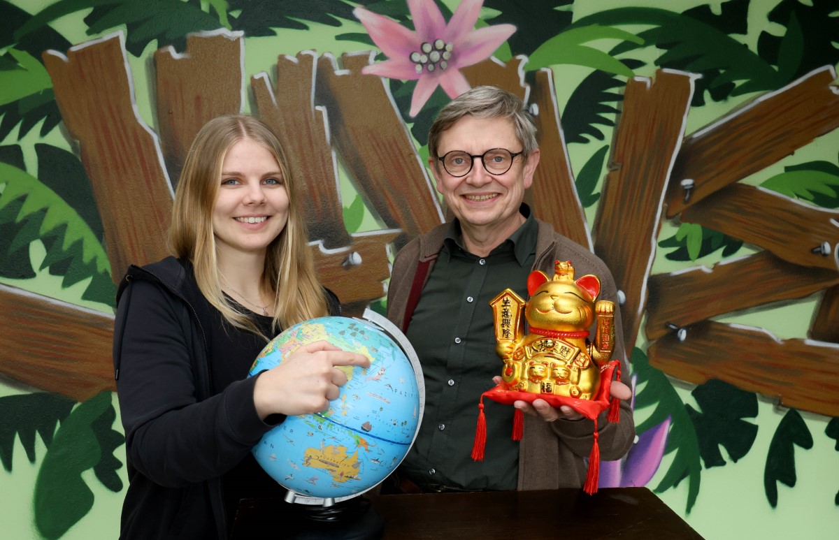 Christina Höring und Karl Luster-Haggeney vom JuWeL laden zum Osterferienspaß ein. Archivfoto: Volkmer