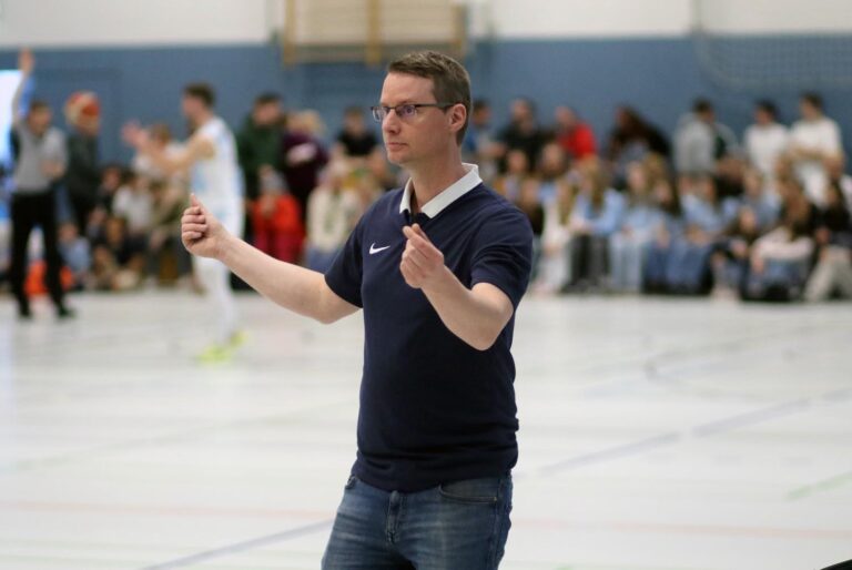 Headcoach Christoph Henke ist mit der Vorbereitung zufrieden und fiebert dem Saisonstart in der 1. Regionalliga entgegen. Foto: Wagner