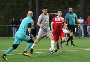 Eintracht-Kapitän Enes Akyüz vergab in der ersten Halbzeit die Führung. Foto: Wagner