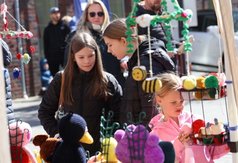Der Frühlingsmarkt in Werne wird abgerundet mit dem verkaufsoffenen Sonntag des Einzelhandels. Foto: Volkmer