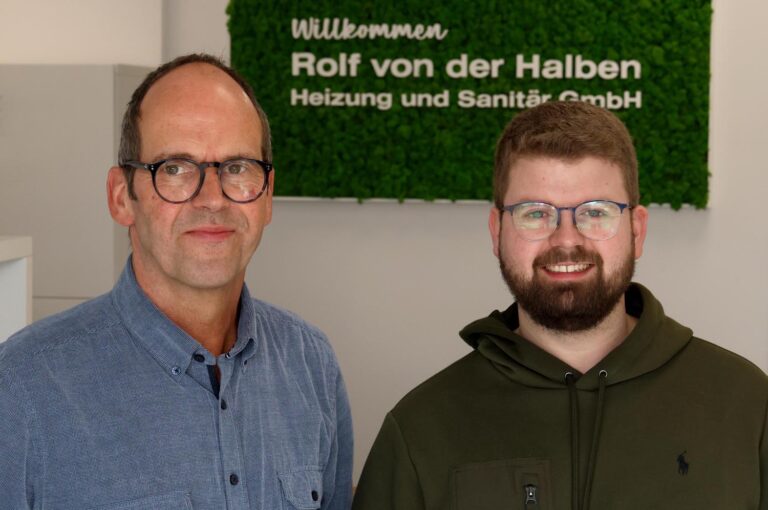 Der Name von der Halben steht in der vierten Generation für Fachkompetenz und Kundennähe. Andreas von der Halben und Jannis von der Halben setzten dafür unter anderem auf eine moderne Ausbildung des Nachwuchses. Foto: Volkmer