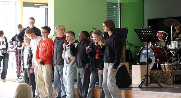 Das Konzert an der Marga-Spiegel-Schule begeisterte mit vielfältigen Auftritten. Fotos: Timo Wagner
