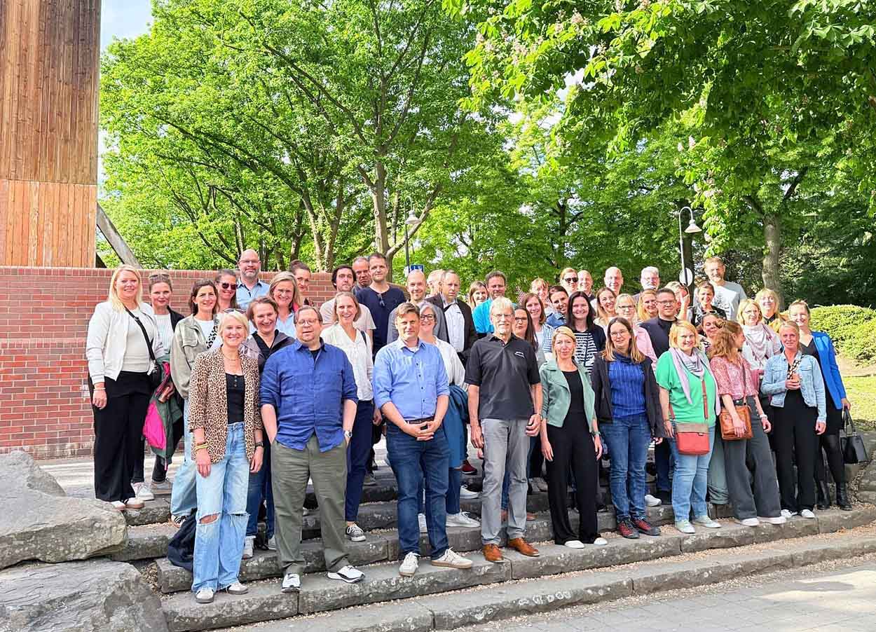 Wiedersehen nach 25 Jahren: Der Abiturjahrgang 2000 des Anne-Frank-Gymnasium traf sich am vergangenen Wochenende. Foto: privat