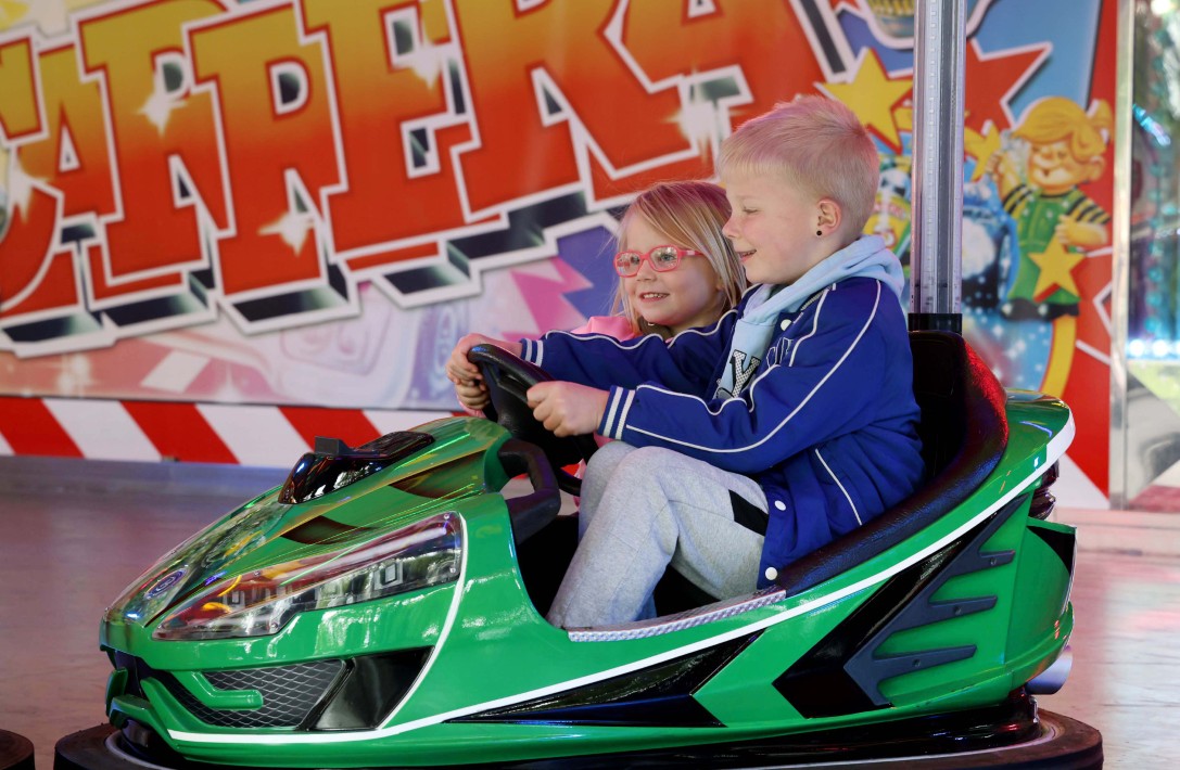 Erfolgreiche Premiere - der Autoscooter für kleine Kinder war bei der Maikirmes beliebt. Foto: Volkmer