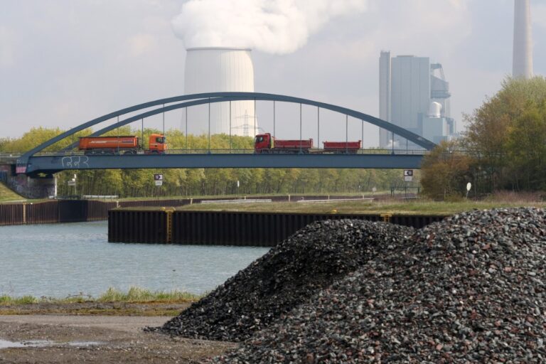 Möglichkeit zum Besuch der XXL-Baustelle der Wasserstadt Aden
