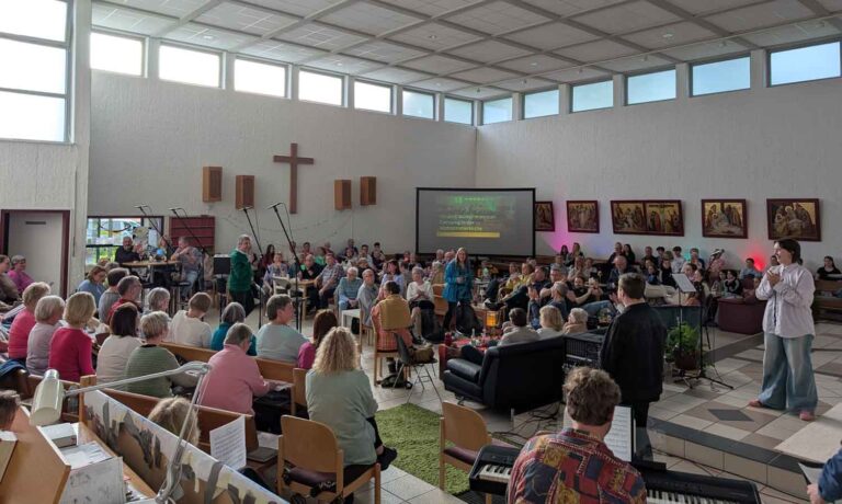 Die letzte Wohnzimmerkirche fand Ende April statt und war ein großer Erfolg. Foto: Ev. Kirche