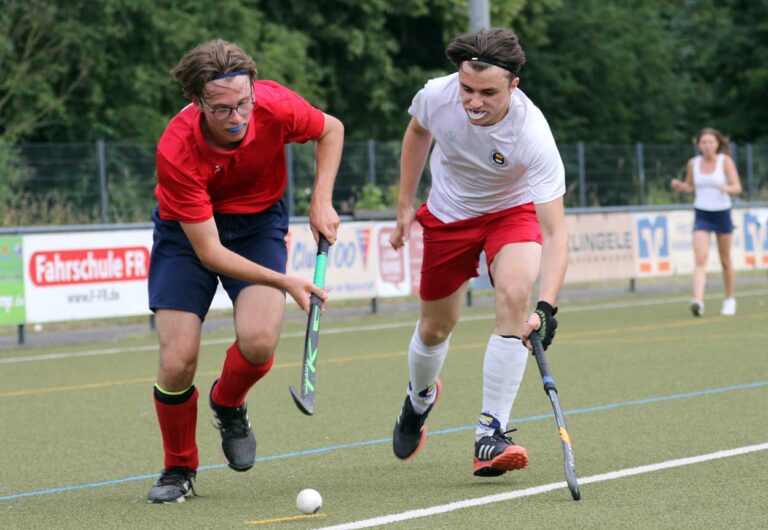 David Schepers und die TV Werne Hockeyherren verloren das Top-Spiel in Münster. Foto: Wagner
