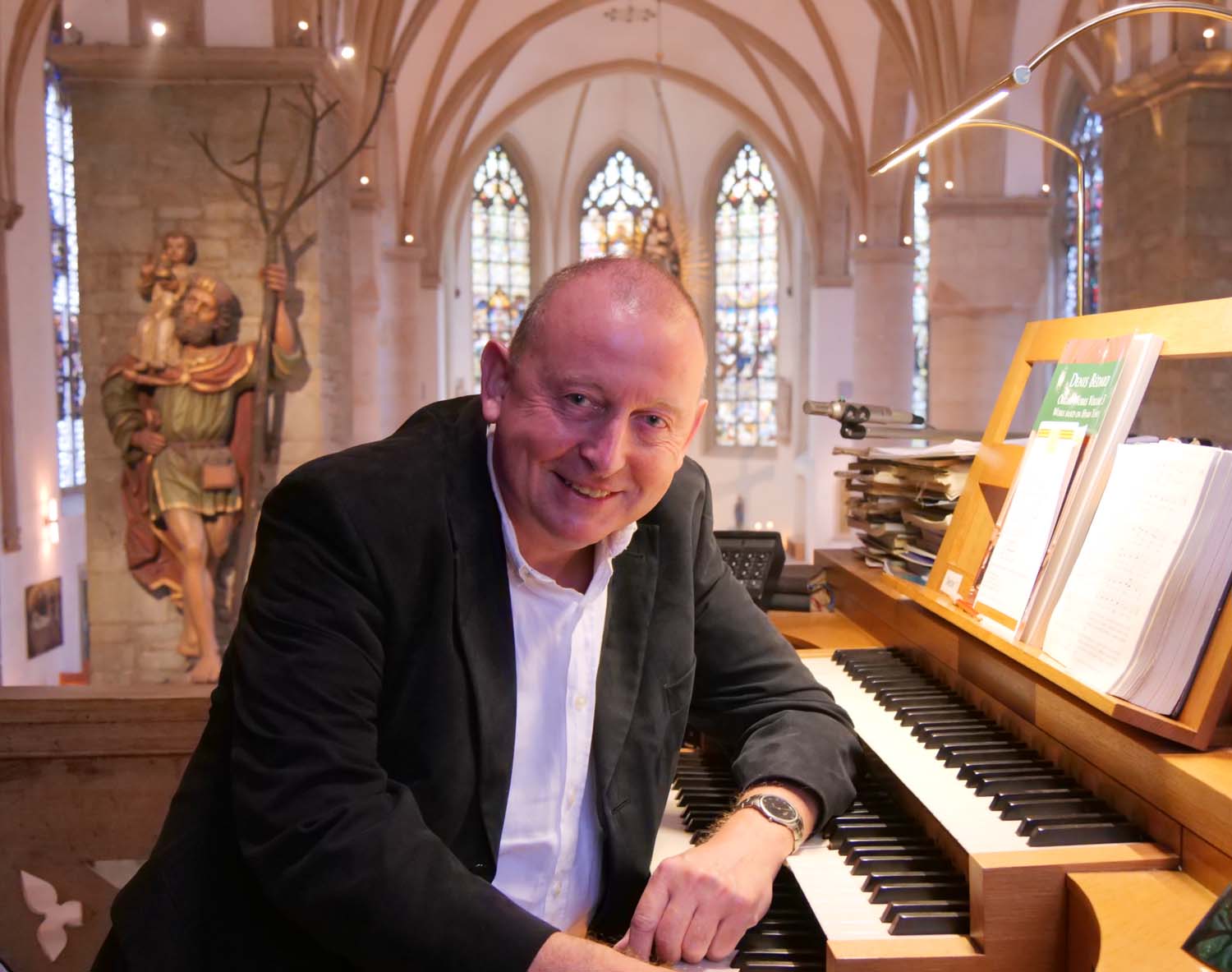Otto Maria Krämer fand beim Konzert der Stiftung Musica Sacra Westfalica in St. Christophorus den richtigen Ton – ohne Noten, kontrastreich und farbenprächtig. Foto: Schwarze