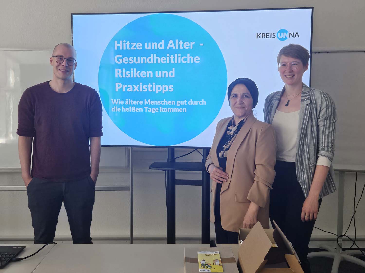 Organisiert vom BEN-Koordinator Niklas Wilde, gaben Gesundheitslotsin Karadag und Klimaschutzmanagerin Louisa Rose einen Einblick in die Themen städtischer Hitzeschutz und persönliche Gesundheitsvorsorge. Foto: Stadt Werne