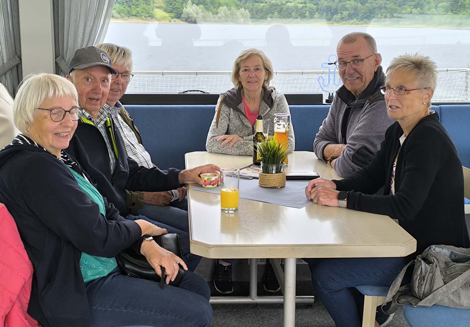 Viel Spaß hatten die Reiselustigen des VdK auf dem Biggesee. Foto: privat
