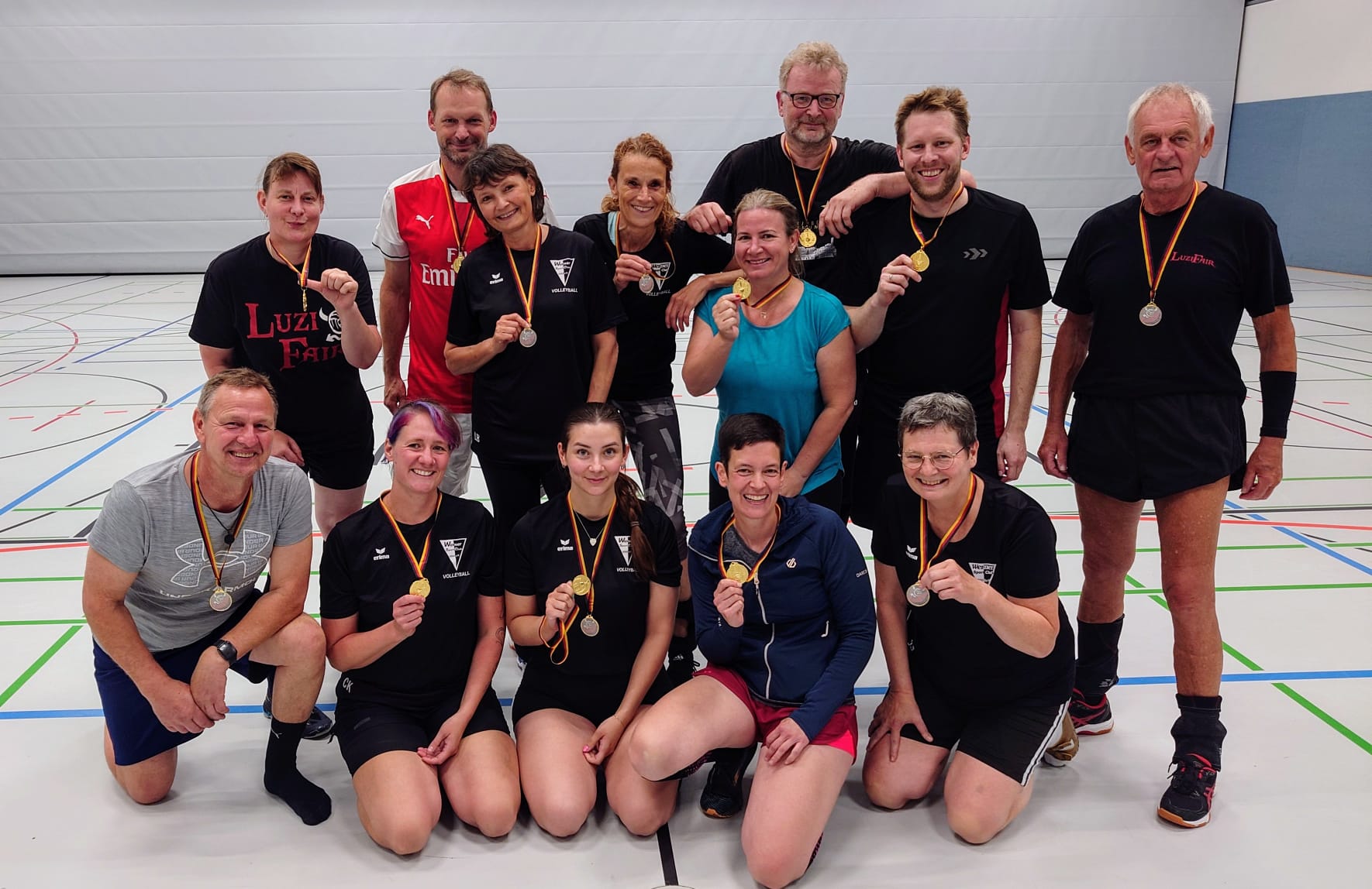 Das Volleyball-Mixed-Team „Luzifairs