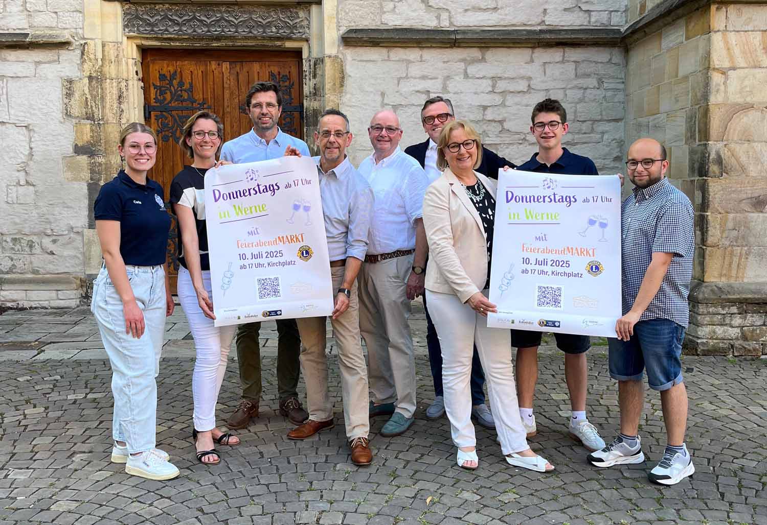 Die Leos, der Lions Club Werne in Westfalen und der Lions Club Werne an der Lippe laden am 10. Juli zum Feierabendmarkt auf dem Kirchplatz ein. Foto: privat