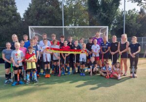 Ereignisreiche Tage im Hockey-Sommercamp in den Niederlanden verbrachte eine Gruppe von Hockey United Werne. Fotos: Wagner/Verein