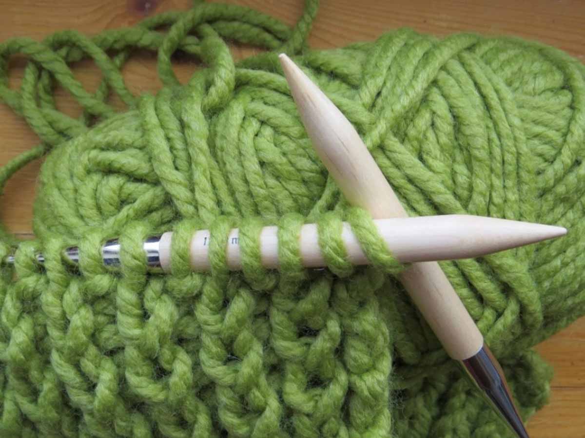 In der VHS Werne darf nach Herzenslust gestrickt und gehäkelt werden. Symbolbild: pixabay