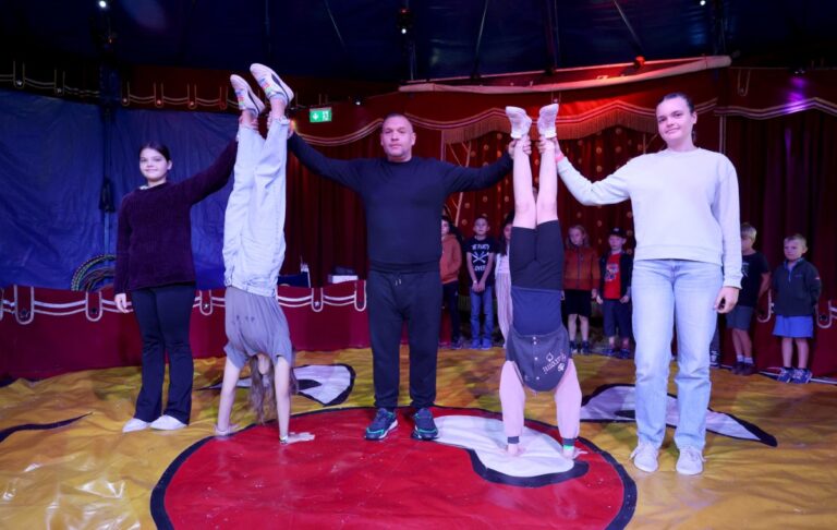 Ferienangebot von Thermo Sensor bringt Kinder in die Manege