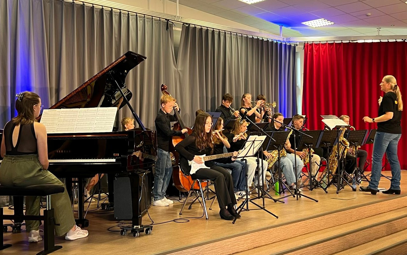 Zwei Gymnasien, eine Big Band: Junge Musiker/innen von AFG und GSC freuen sich auf Konzert mit Drensteinfurter Bing Bnd 