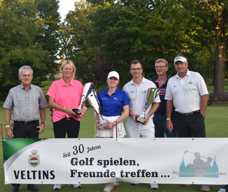 Die Clubmeister und Vorstandsmitglieder (von links): Benedikt Striepens, Manuela Beckmann, Helen Burda, Timm Kober, Ulrich Beckmann und Dr. Uli Paschedag. Foto: Tim Schiffmann/Golfclub WW