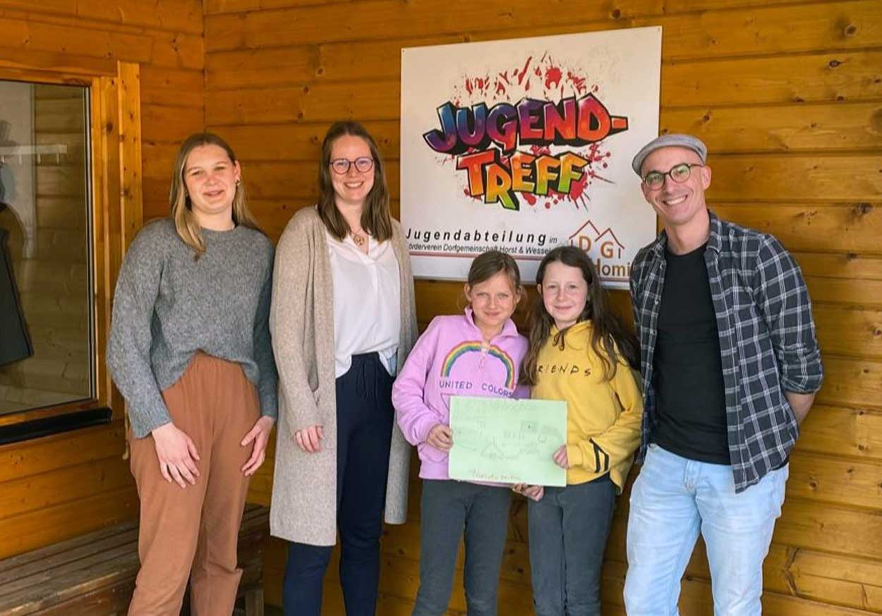 Die Zeichnung der beiden Mädchen aus Horst wird in die Wirklichkeit umgesetzt: Ein Ninja-Parcours entsteht. Feierliche Einweihung ist am 3. Oktober. Foto: Stadt Werne