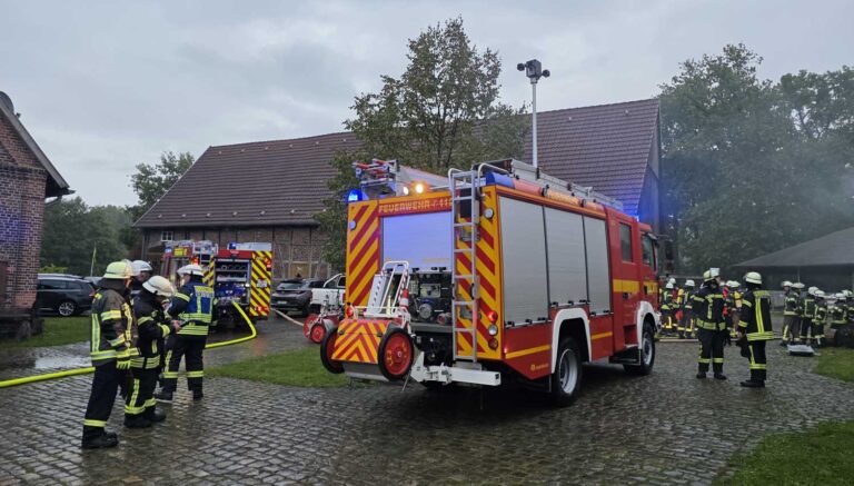 Löschgruppe Langern übt mit Löschzug aus Selm – Spende für Jugendfeuerwehr
