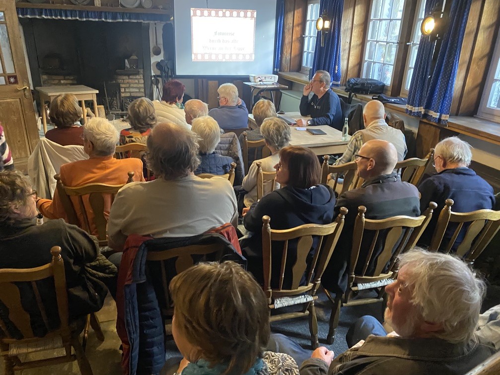Die große Stadtkernsanierung der 1970er Jahre stand auf dem Programm der Fotoreise im September. Foto: Verein