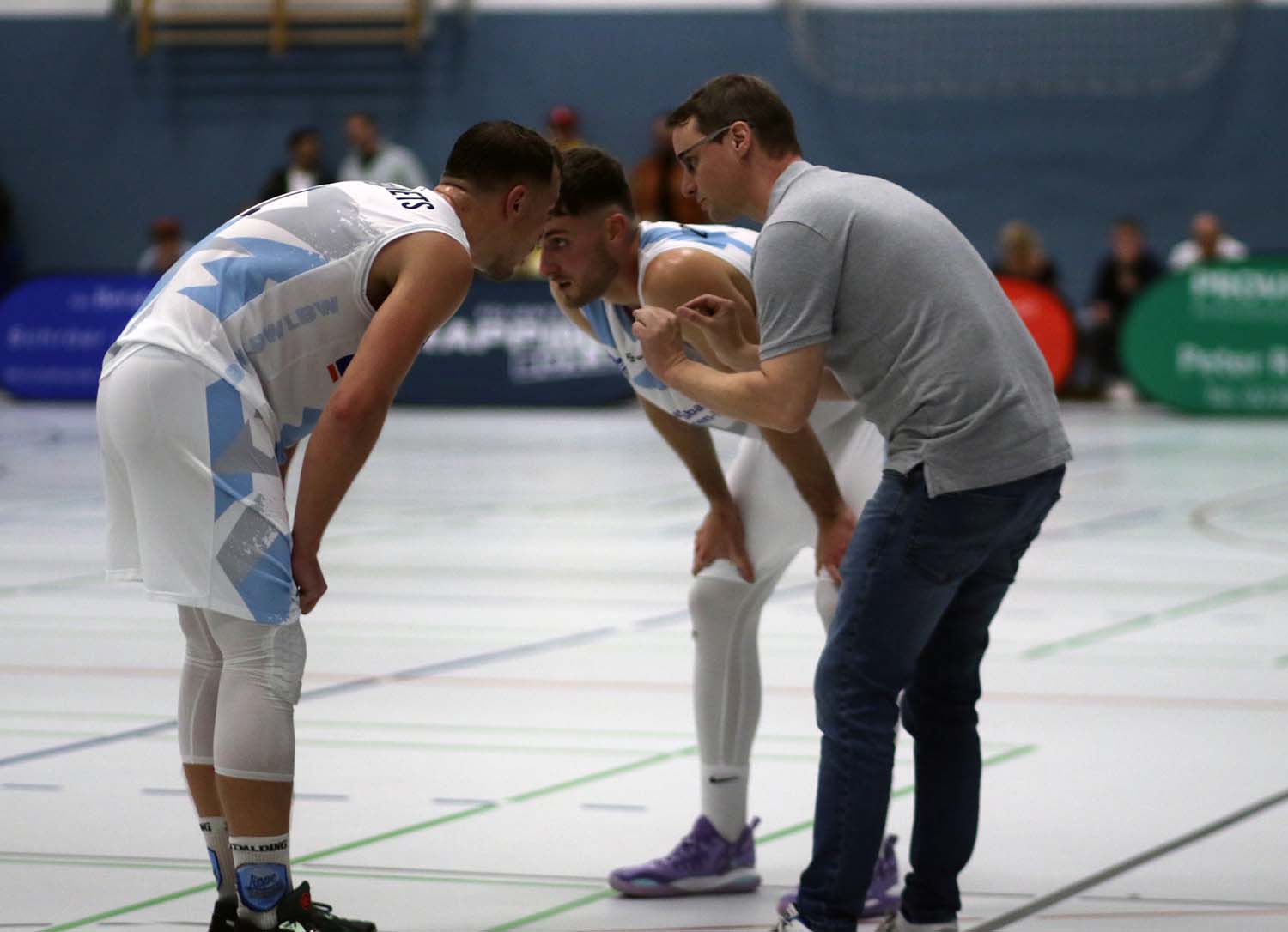 Headcoach Christoph Henke und seine LippeBaskets stehen am Samstag vor einer Herkulesaufgabe. Foto: Wagner