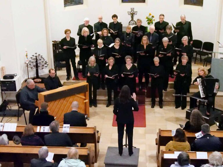 Engagiert und berührend interpretierte der Motettenkreis Werne die Petite Messe solennelle von Gioachino Rossini. Foto: Schwarze