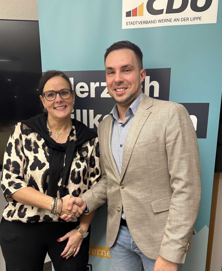Beate Böhmer ist die neue Vorsitzende der CDU-Fraktion im Rat der Stadt Werne. Martin Cyperski, Vorsitzender des Stadtverbandes, gratulierte ihr zur Wahl und bleibt stellvertretender Vorsitzender. Foto: CDU