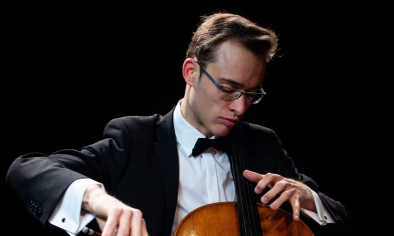 Frederick Pietschmann übernimmt den Part am Cello beim kommenden Konzert der Musikfreunde Werne. Foto: privat