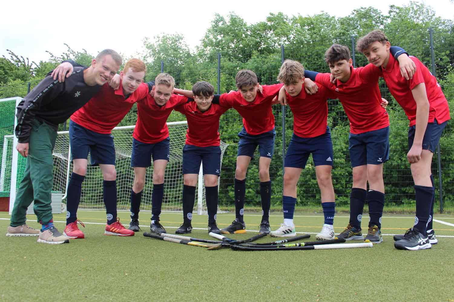 Einen guten Wechsel vom Feld in die Halle erlebten die U16-Jungen des TV Werne Hockey. Foto: Verein