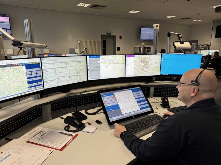 Die neue Einsatzleitsoftware IGNIS-Plus wurde nach einer erfolgreichen Test- und Einführungsphase am Dienstag, 25. November, endgültig und vollständig in Betrieb genommen. Foto: Kreis Unna