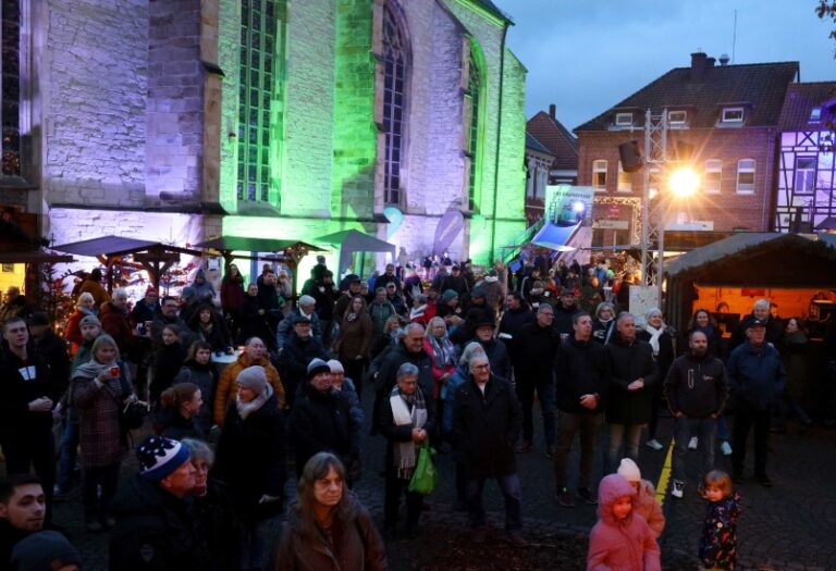 Auf dem Weihnachtsmarkt in Werne darf am Abschlusstag gequizzt werden. Foto: Volkmer