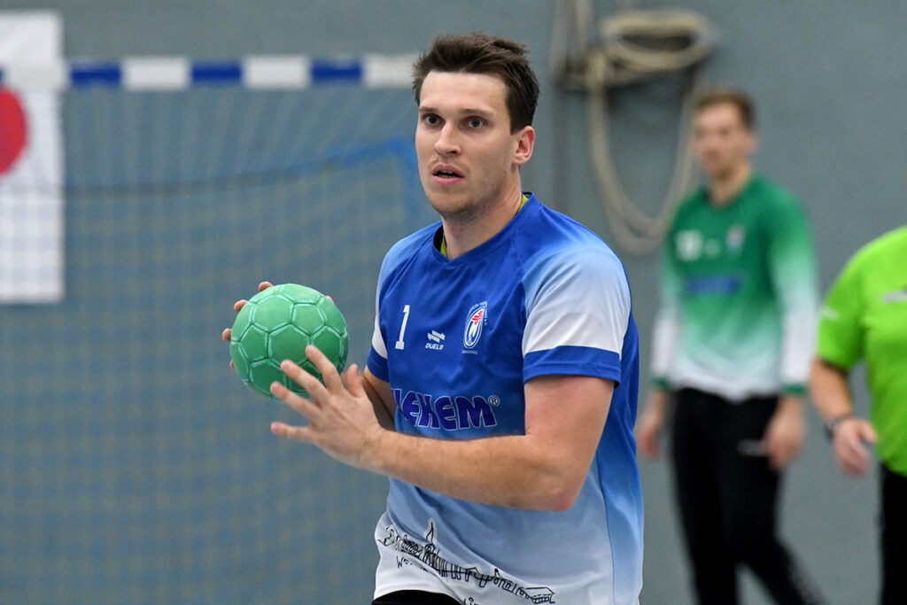 Tobias Schüttpelz vergab in der Schlusssekunde per Siebenmeter die große Chance zum 25:25-Ausgleich.  Archivfoto: MSW   