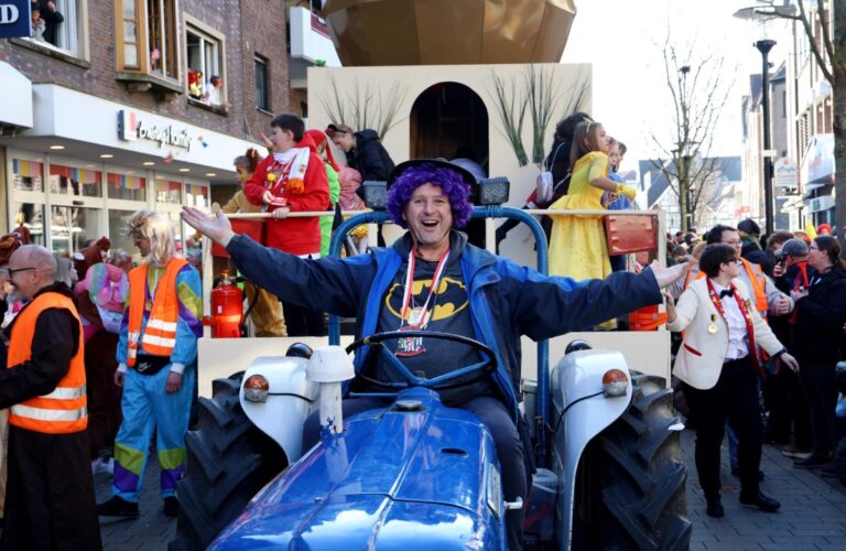 Umzug am Rosenmontag mit weniger Dezibel und neuer Route