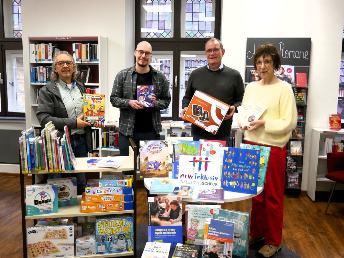 Vielfältige Medien für ein inklusives Miteinander hat die Stadtbücherei Werne mit Unterstützung des 