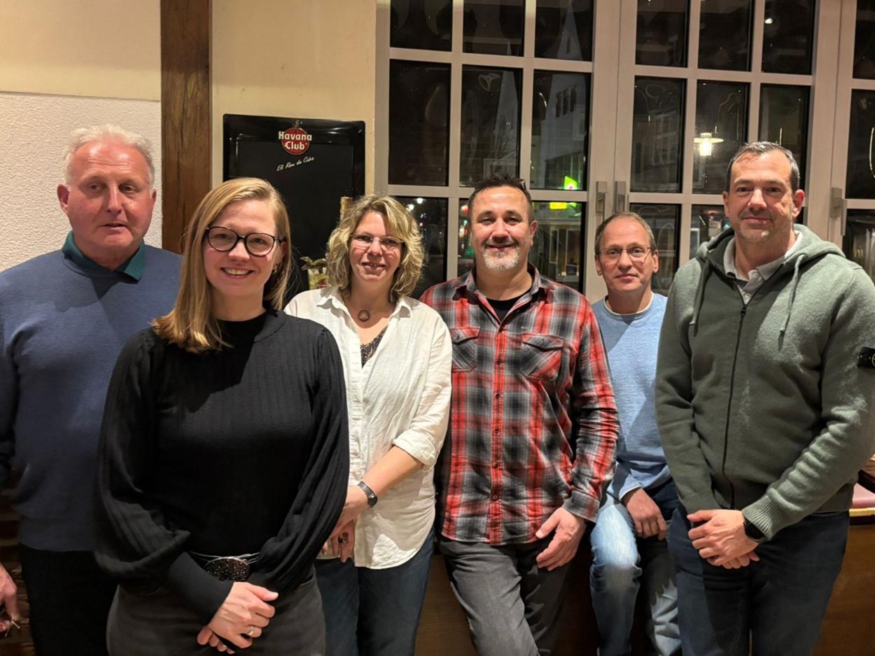 Der neue Vorstand der UWW mit (von links) Gerd Wanierke, Regina Bäumer. Melanie Westhues, Christoph Westhues, Oliver Storks und Sven Laube. Foto: Marko Leo