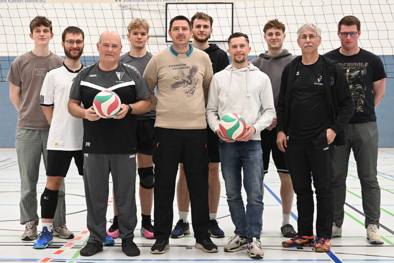 Der neue Vorstand der Volleyballer im WSC (v.l.): Justus Krass, Christian Hoppe, Peter Reinhardt, Felix Kappenberg, Michael Keuch, Laurin Plenge, Nikolaj Dieterle, Matthias Schemkämper, Bronek Bakiewicz und Hendrik Heuser. Es fehlt: Moritz Bergmann. Foto: MSW