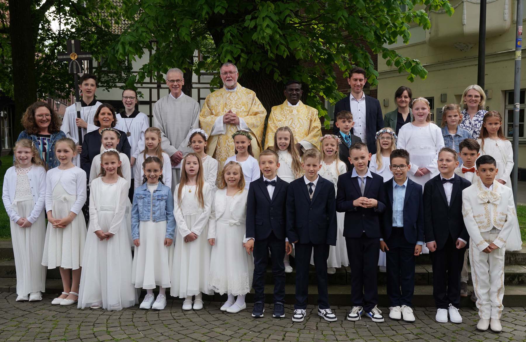 Die letzte Erstkommunionfeier 2026 hat am vergangenen Samstag, 9. Mai, in der Kirche St. Christophorus stattgefunden. Foto: Willi Kraak