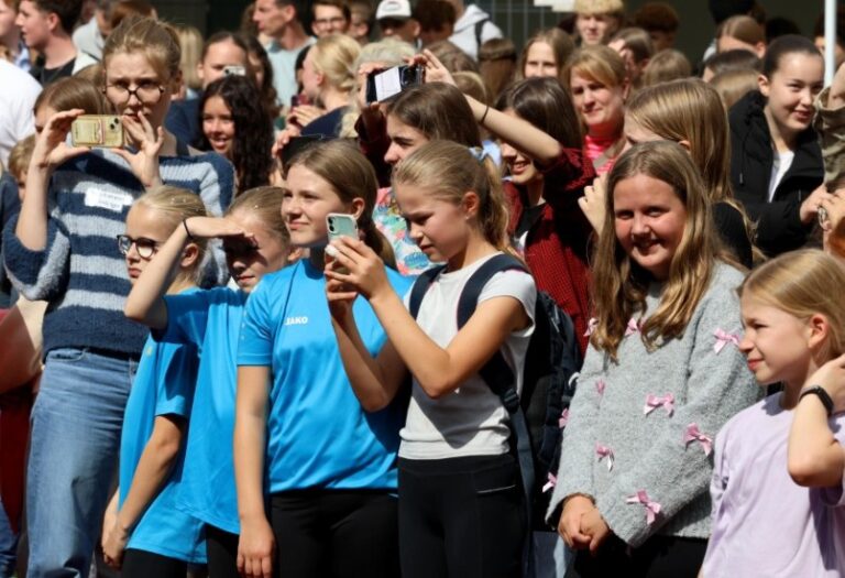 Das Schulfest zum Jubiläum am Anne-Frank-Gymnasium in Werne war ein voller Erfolg. Fotos: Volkmer