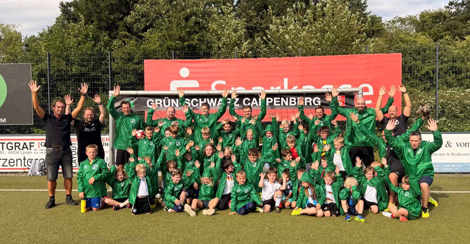 Die Jugend von GS Cappenberg freut sich über die Spende von 