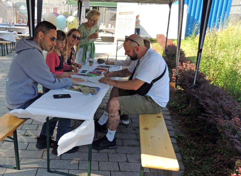 Entdecken und malen stand rund um die Museumswiese auf dem Programm. Der Heimatverein Werne hatte eingeladen. Foto: Verein