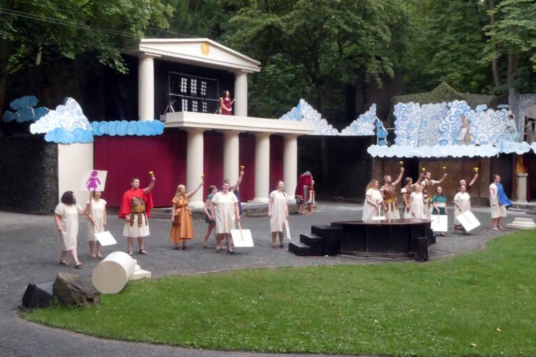 Eine moderne Neuinterpretation der griechischen Mythen mit dem Titel „The Olympians“ zeigt die Freilichtbühne Werne. Premiere ist an diesem Samstag. Foto: privat