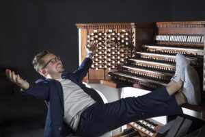 Mit Felix Hell kommt einer der bedeutendsten Organisten der Welt im September nach Werne. Foto: Katya Chilingiri